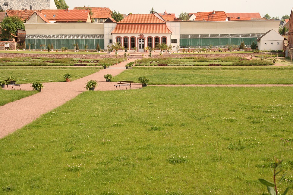Orangerie mit Ost- und Westflügel